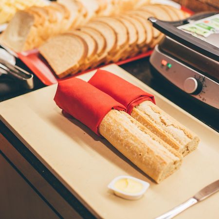 Cullinan Hplus Premium Бразилия Екстериор снимка A panini press