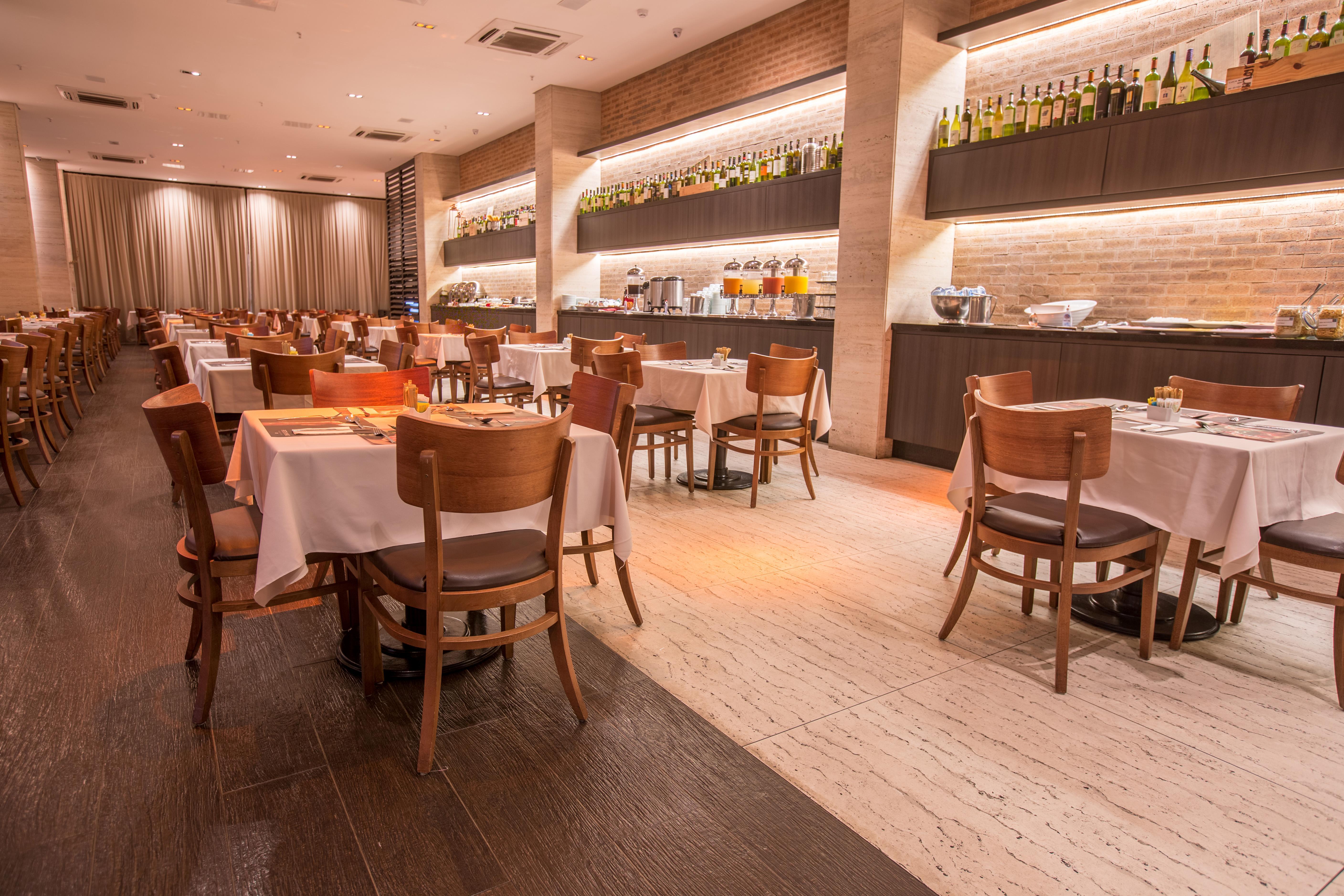 Cullinan Hplus Premium Бразилия Екстериор снимка Interior of the restaurant