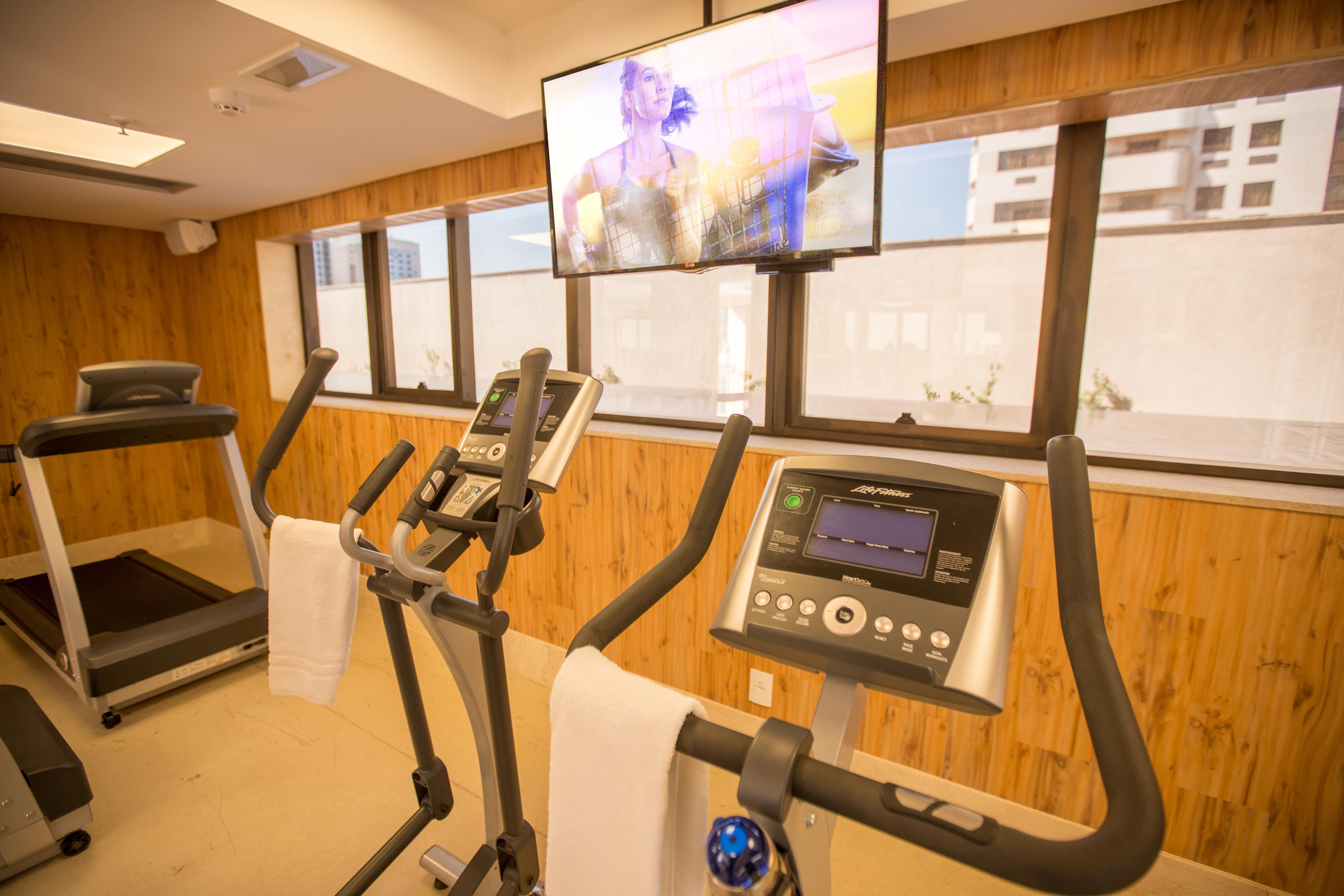 Cullinan Hplus Premium Бразилия Екстериор снимка The gym at the hotel